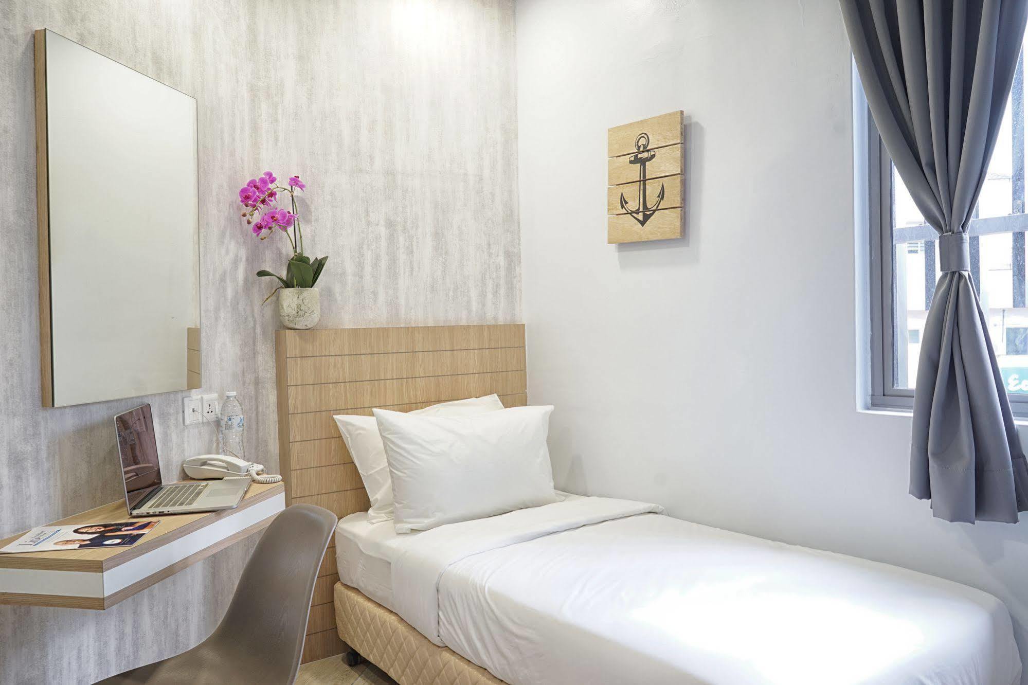 Lighthouse Hotel & Shortstay @ Damansara Uptown Petaling Jaya Eksteriør billede