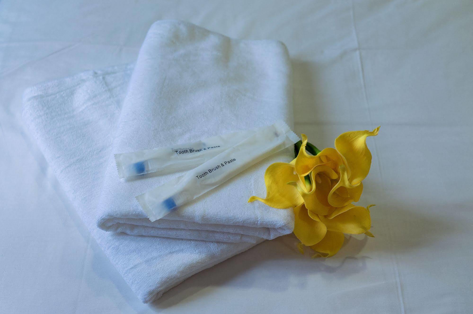 Lighthouse Hotel & Shortstay @ Damansara Uptown Petaling Jaya Eksteriør billede